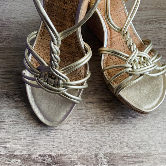 Kenneth Cole wedges - Picture 3 of 9